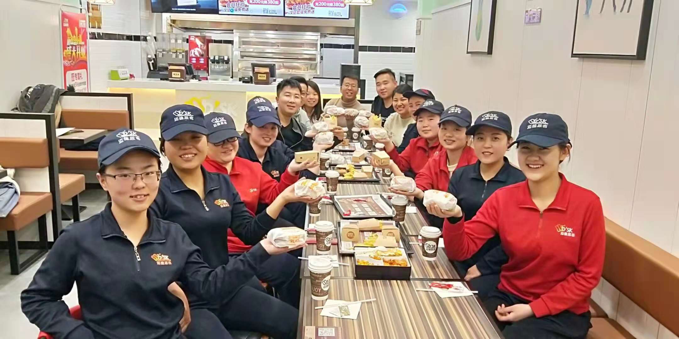 汉堡店加盟:迈德思客科技路店盛大开业