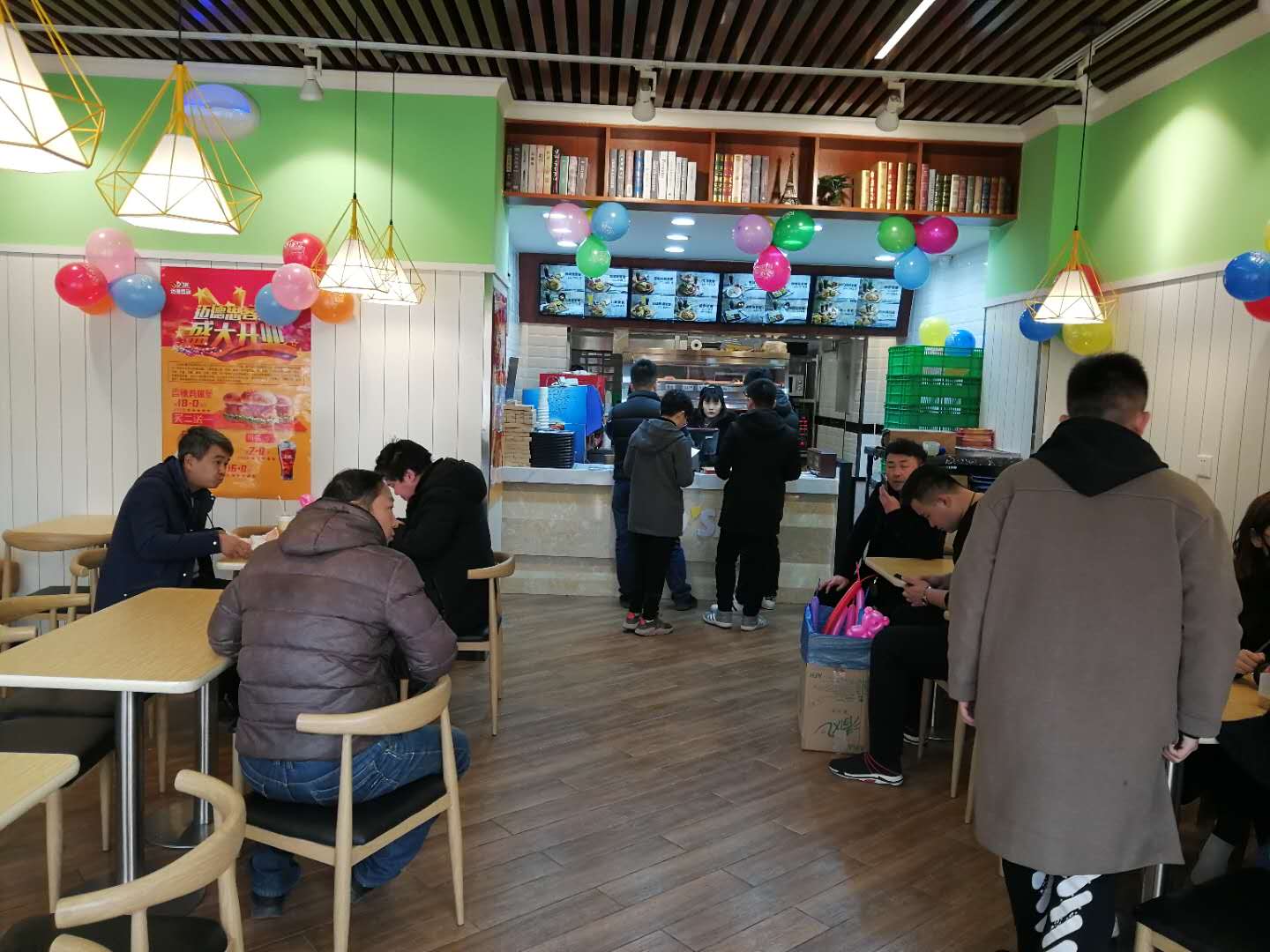 汉堡店加盟：迈德思客大雁塔店盛大开业（2019003）