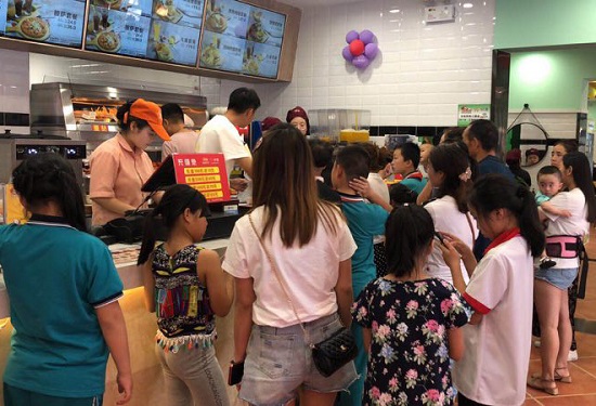 汉堡加盟：迈德思客宜川店盛大开业