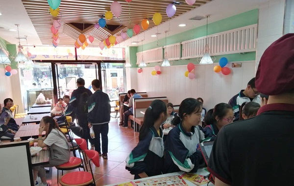 汉堡加盟：迈德思客宁夏彭阳店盛大开业